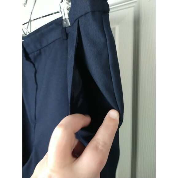 Lord Taylor Blue Pleated Straight Pocket Stretch Waist Pants. Size 22W - Picture 3 of 13